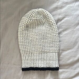 Cozy Knit Beanie in Heather grey and Black